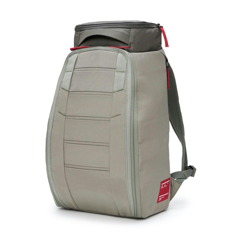 DB Hugger Backpack 25L basil green
