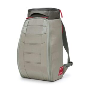 DB Hugger Backpack 25L basil green